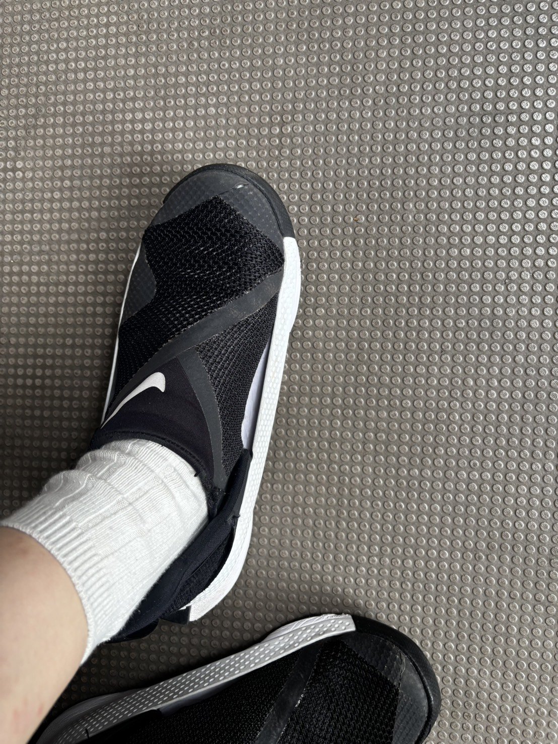 NIKEゴーフライイーズ 通常の着用状態